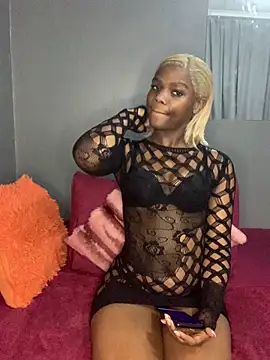 Snapshot of Lady-Amina chatting on September 2025 08:03:02 PM Lady-Amina online show from September 2025 08:03:02 PM