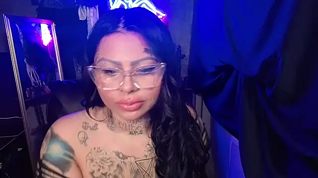 chicanachic13 online show from February 2026 08:55:01 AM