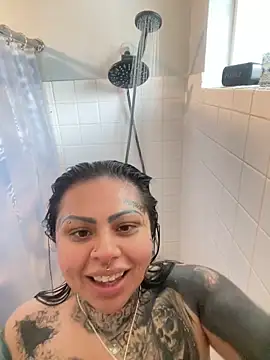 chicanachic13 online show from April 2026 08:23:02 PM