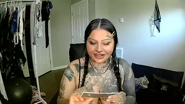 Snapshot of chicanachic13 chatting on June 2026 08:43:02 PM chicanachic13 online show from June 2026 08:43:02 PM