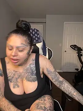 chicanachic13 online show from October 2025 06:59:02 AM