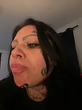 chicanachic13 online show from November 2025 06:56:02 AM