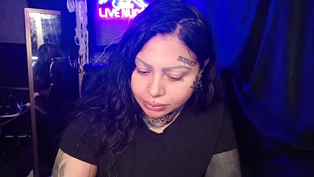 chicanachic13 online show from February 2026 08:17:01 AM