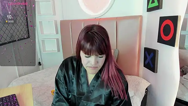 Snapshot of evaa_jones1 chatting on September 2025 01:50:02 PM evaa jones1 online show from September 2025 01:50:02 PM