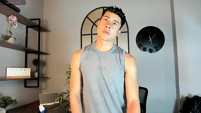 AustinJones  online show from December 2025 05:47:02 PM