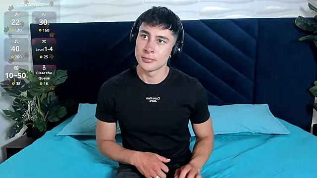 AustinJones  online show from February 2026 07:43:01 PM