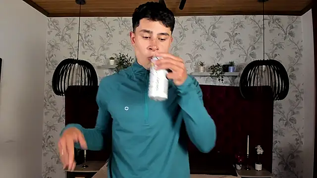 AustinJones  online show from March 2026 07:25:01 PM