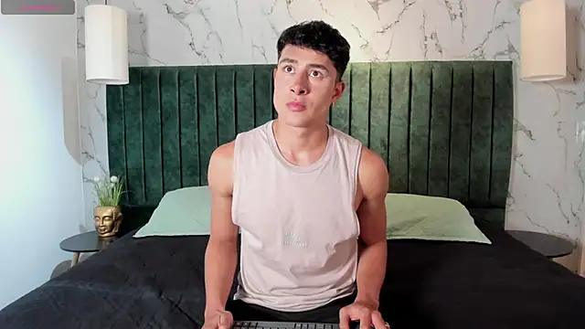 AustinJones  online show from January 2026 06:58:01 PM