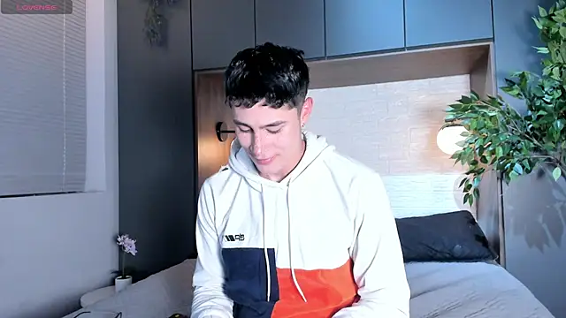 AustinJones  online show from December 2025 07:49:02 PM