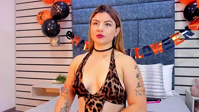 NatyLeone online show from October 2025 08:08:01 PM