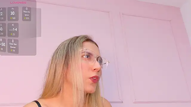 MaddieTease online show from October 2025 12:59:02 PM