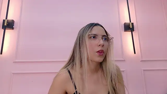 MaddieTease online show from February 2026 02:06:02 PM