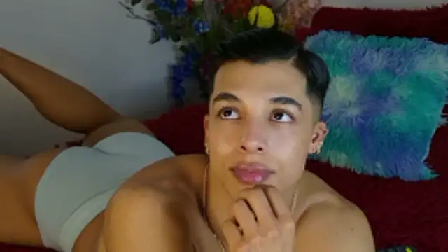 Troye Williams online show from March 2026 02:40:02 AM