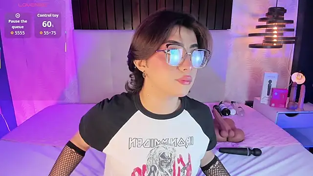 Creamy Angelo online show from April 2026 04:41:01 AM