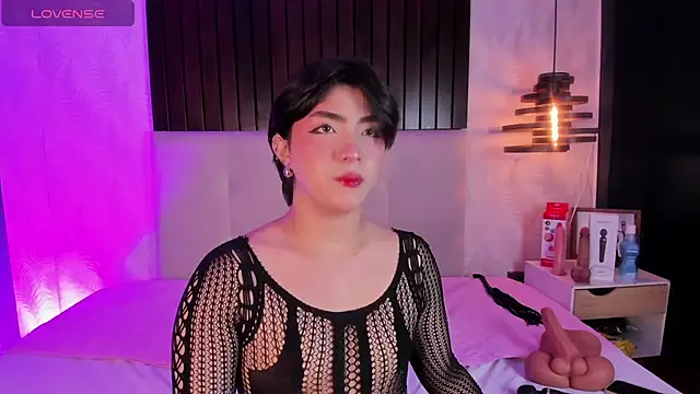 Creamy Angelo online show from November 2025 04:02:02 AM