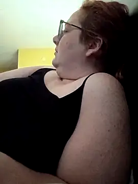 XEmoxkittyx online show from March 2026 06:20:01 PM