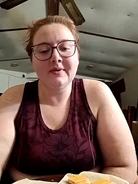 XEmoxkittyx online show from February 2026 12:21:02 AM