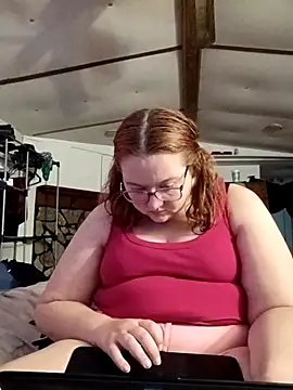 XEmoxkittyx online show from February 2026 05:47:02 PM