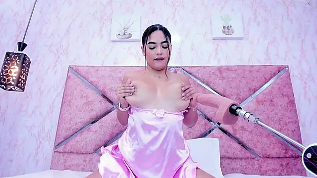 Snapshot of HOT_EMIILY_ chatting on October 2025 11:54:01 AM HOT EMIILY online show from October 2025 11:54:01 AM