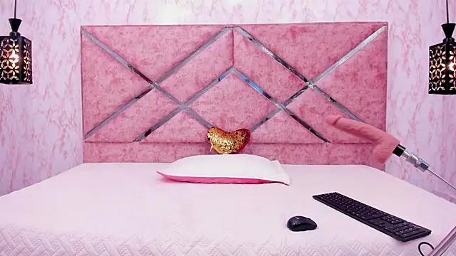 HOT EMIILY  online show from October 2025 11:33:01 AM