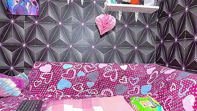 Shantall ks online show from February 2026 03:28:01 AM