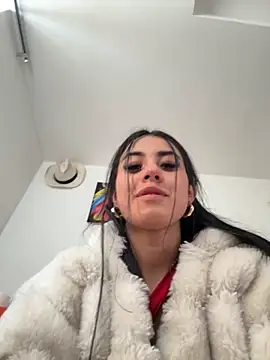 Snapshot of Victoria_alson chatting on November 2025 03:33:02 PM Victoria alson online show from November 2025 03:33:02 PM