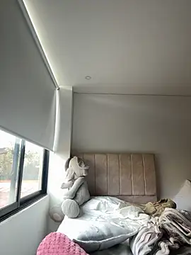 Snapshot of Victoria_alson chatting on December 2025 01:01:02 PM Victoria alson online show from December 2025 01:01:02 PM