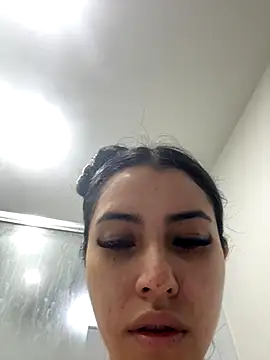 Victoria alson online show from October 2025 01:33:02 PM
