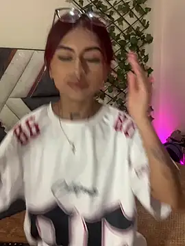 Dirty isabella18 online show from December 2025 08:01:02 PM