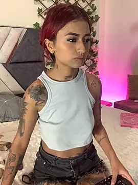 Snapshot of Dirty_isabella18 chatting on December 2025 09:25:02 PM Dirty isabella18 online show from December 2025 09:25:02 PM