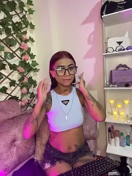 Snapshot of Dirty_isabella18 chatting on June 2026 11:05:01 PM Dirty isabella18 online show from June 2026 11:05:01 PM