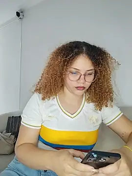 SirenRouge 69 online show from March 2026 07:56:01 PM