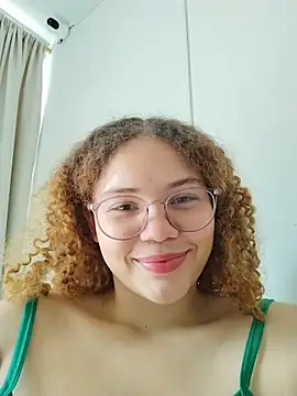 SirenRouge 69 online show from April 2026 07:58:02 PM