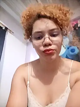 Snapshot of SirenRouge_69 chatting on October 2025 08:32:02 PM SirenRouge 69 online show from October 2025 08:32:02 PM