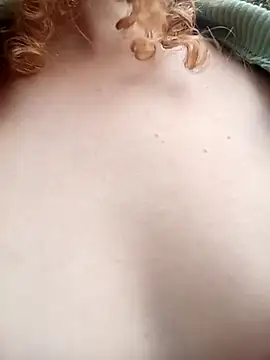 Snapshot of SirenRouge_69 chatting on September 2025 08:41:01 PM SirenRouge 69 online show from September 2025 08:41:01 PM