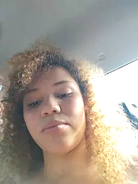 Snapshot of SirenRouge_69 chatting on December 2025 07:51:02 PM SirenRouge 69 online show from December 2025 07:51:02 PM