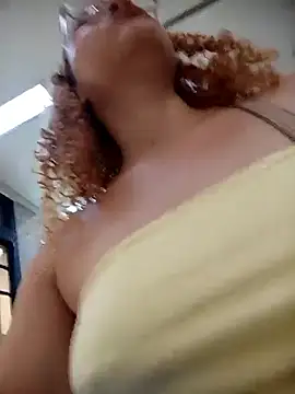 Snapshot of SirenRouge_69 chatting on October 2025 08:42:01 PM SirenRouge 69 online show from October 2025 08:42:01 PM