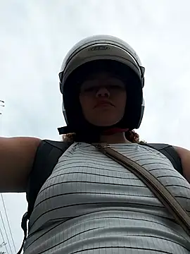 Snapshot of SirenRouge_69 chatting on November 2025 08:31:01 PM SirenRouge 69 online show from November 2025 08:31:01 PM