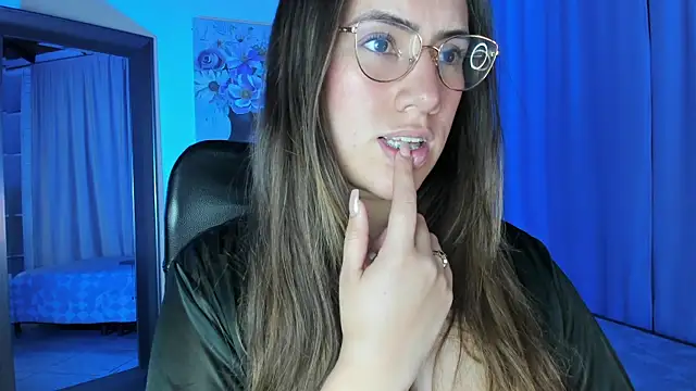 Snapshot of Valey_x chatting on November 2025 03:42:02 AM Valey x online show from November 2025 03:42:02 AM