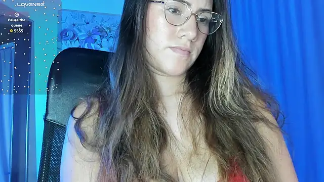 Snapshot of Valey_x chatting on October 2025 03:06:02 AM Valey x online show from October 2025 03:06:02 AM