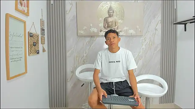 BEAUTY BOYS1 online show from January 2026 07:37:02 AM