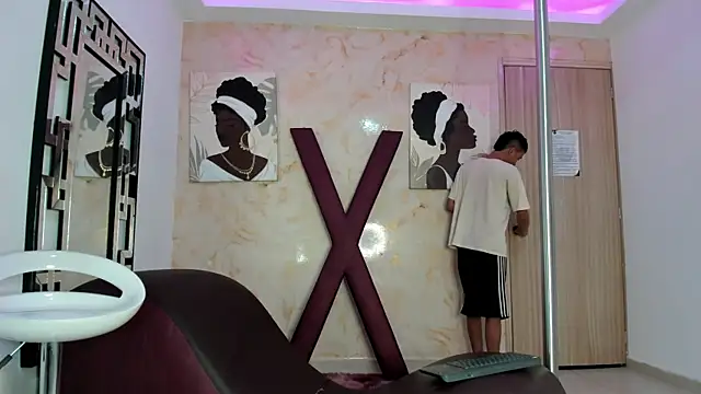 BEAUTY BOYS1 online show from April 2026 01:23:02 PM