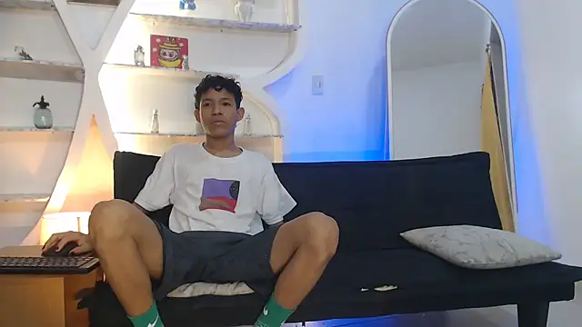 BEAUTY BOYS1 online show from October 2025 07:09:01 AM