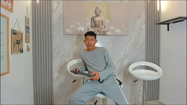 BEAUTY BOYS1 online show from January 2026 07:25:01 AM