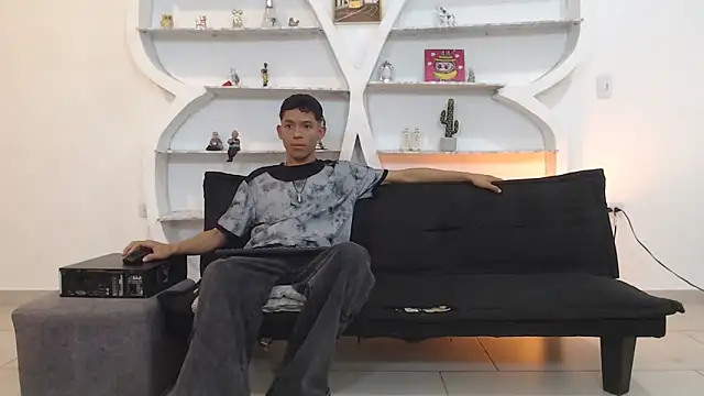 BEAUTY BOYS1 online show from November 2025 07:07:01 AM