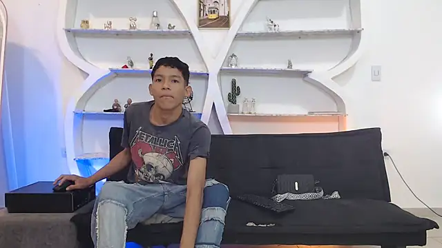 BEAUTY BOYS1 online show from November 2025 07:12:01 AM