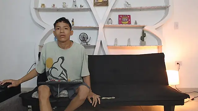 BEAUTY BOYS1 online show from November 2025 07:08:01 AM