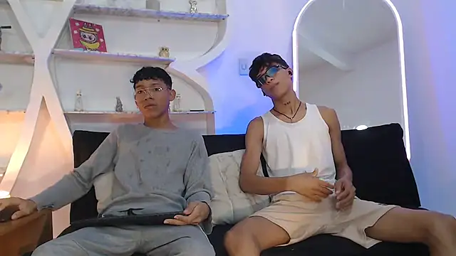 BEAUTY BOYS1 online show from September 2025 07:13:02 AM