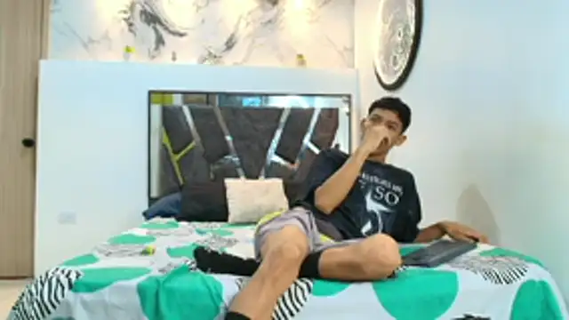 BEAUTY BOYS1 online show from October 2025 07:07:01 AM