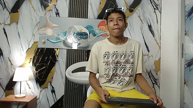 BEAUTY BOYS1 online show from February 2026 07:38:02 AM